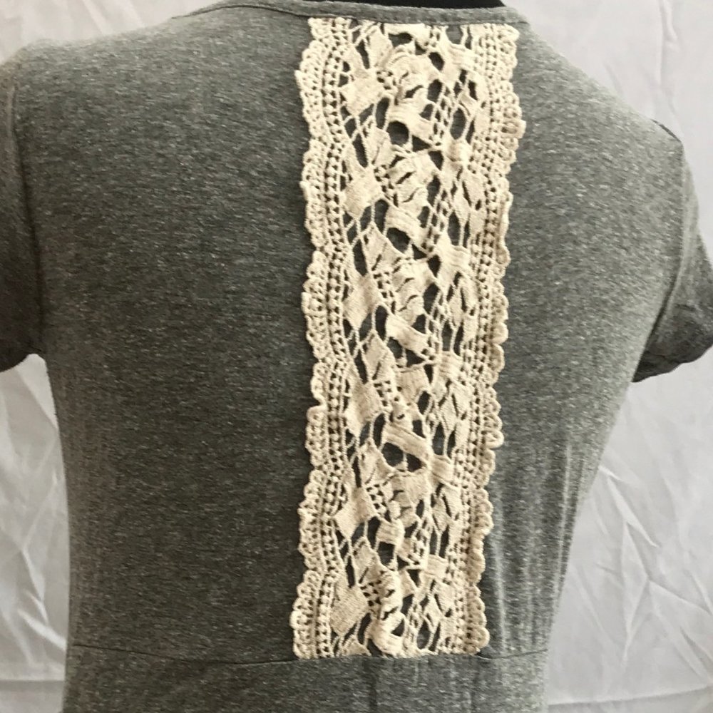 XS Maternity Gray with Cream Crochet Back TeeShirt